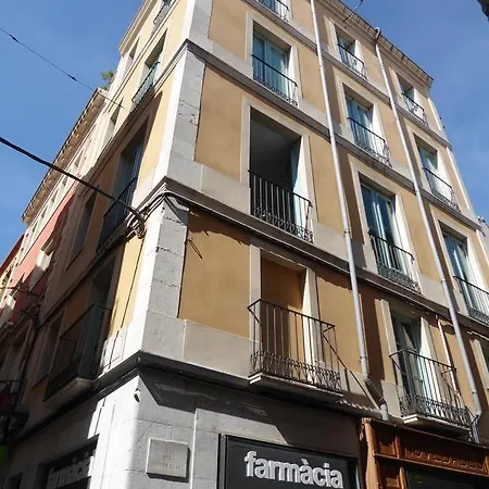 Apoteka Apartaments * Figueres (Girona)
